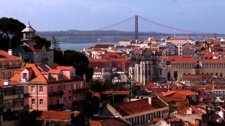 Stadt am Meer in Portugal